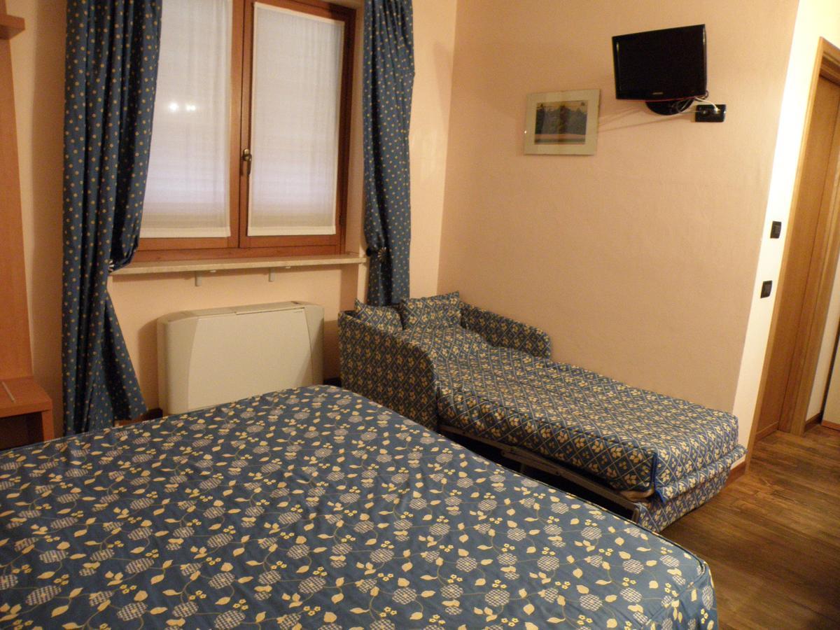 Hotel Madonna della Neve Cessole Camera foto
